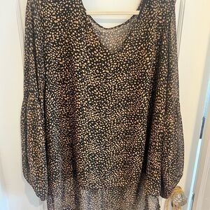 Elegant Cheetah Print Women's Top